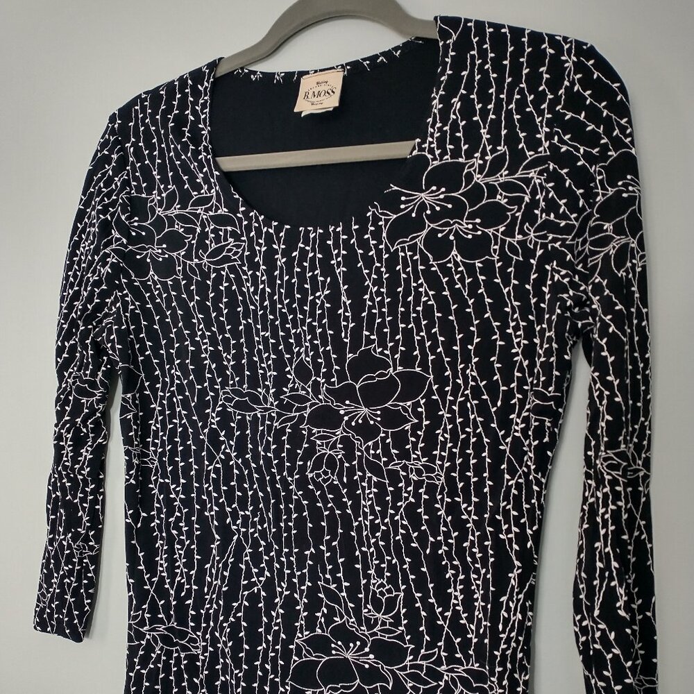 B. Moss Floral Blouse Size S